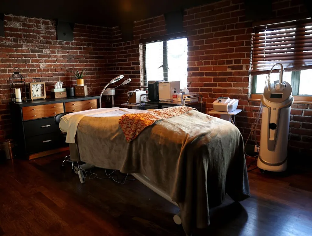 DESUAR HOLLYWOOD SPA — Day spa in Los Angeles